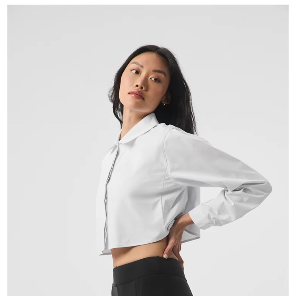 ALO Yoga Cropped Take Me Out Button Up